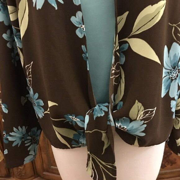 ALFRED DUNNER. Floral Open Front Tie Top with Attached Tank. Size 12P.     B16 - Picture 2 of 6